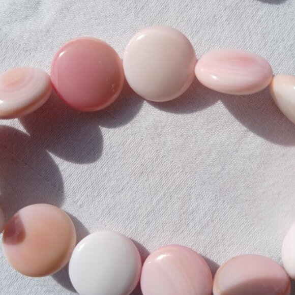 QUEEN CONCH SHELL BRACELET SET - Picture 3 of 3